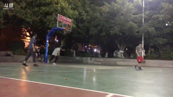 【2020-11-26 19点场】萧萧萧酱：夏天打球着