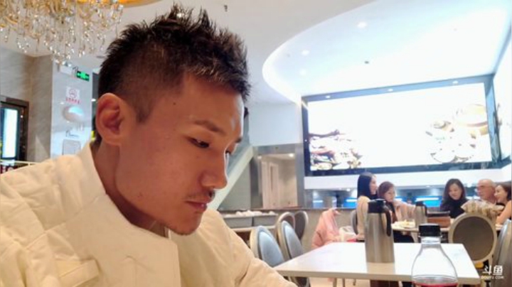 我在斗鱼看黑人毅直播户外