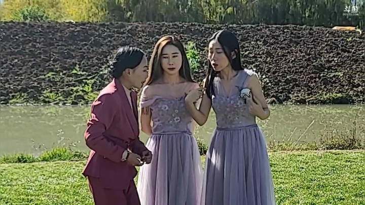 【2020-11-26 14点场】叶子户外：和户外新主播参加白族传统婚礼