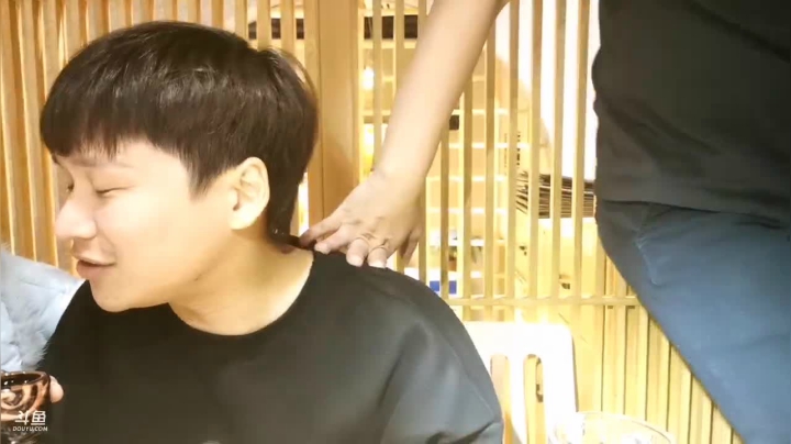 【2020-11-27 22点场】迷人的花哥：【爱华】惜败 西坝啦蹦