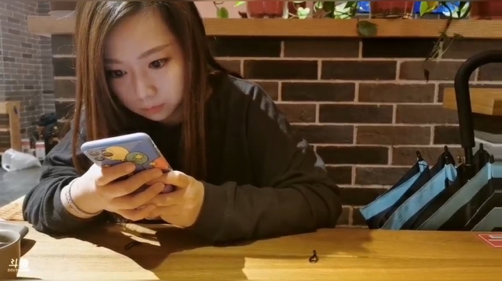 【2020-11-28 22点场】迷人的花哥：【爱华】GG，希望表演赛夺冠