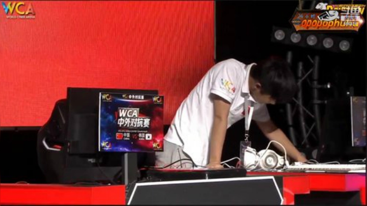 我在斗鱼看opopophuhu直播魔兽争霸