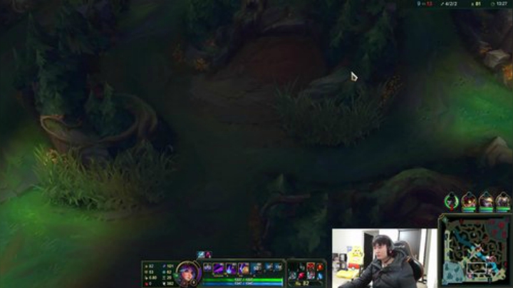 【英雄联盟】余小C真的很强的精彩时刻 20201129 11点场