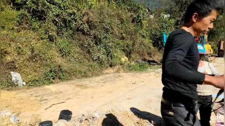 【2020-11-30 12点场】叶子户外：《纪实直播》去腾冲，瓦房乡