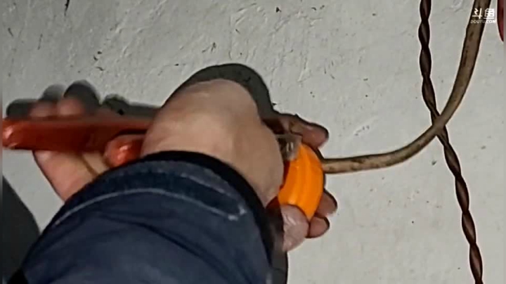 【2020-11-30 20点场】叶子户外：《纪实直播》去腾冲，瓦房乡