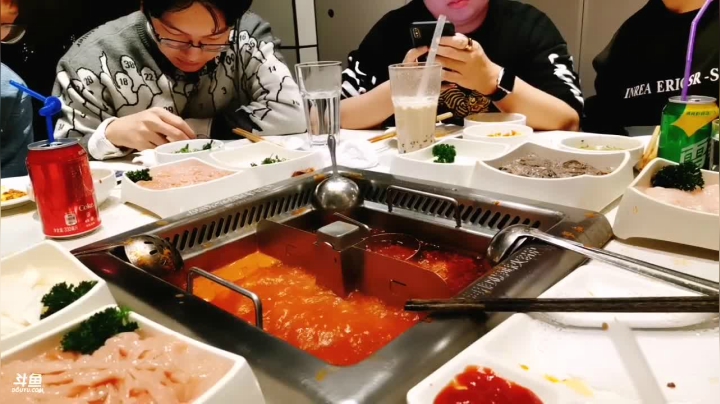 【2020-11-28 16点场】随意开火SVA：【SVA】周末过生日啦～啵上海户外