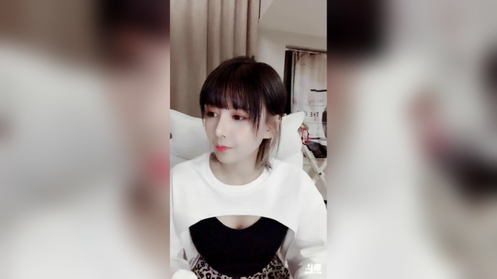 【2020-12-01 21点场】伊娃大姐姐：大家好！～