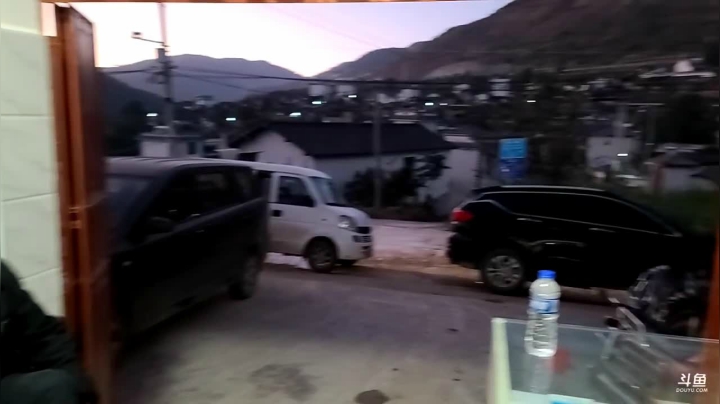 【2020-12-01 18点场】叶子户外：《纪实直播》去腾冲，瓦房乡