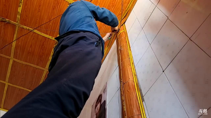 【2020-12-01 10点场】叶子户外：《纪实直播》去腾冲，瓦房乡