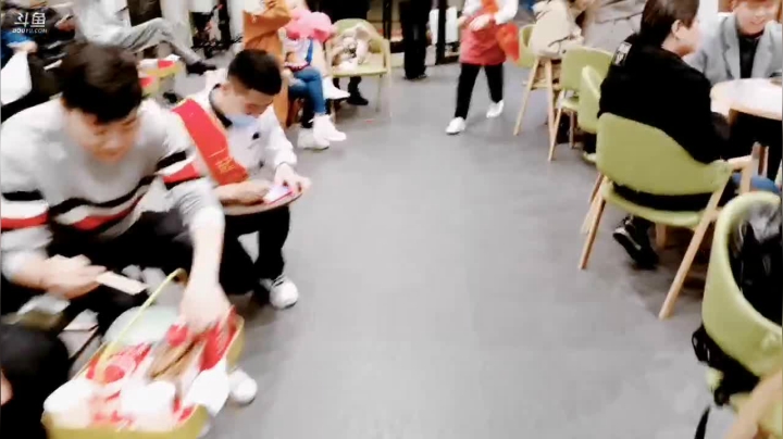【2020-11-28 18点场】随意开火SVA：【SVA】周末过生日啦～啵上海户外