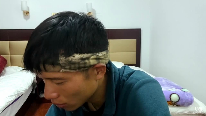 【2020-12-02 00点场】叶子户外：《纪实直播》去腾冲，瓦房乡