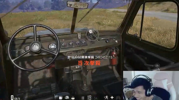 龟龟不当人了，6倍AK超远距离直接开扫融化N个小队！