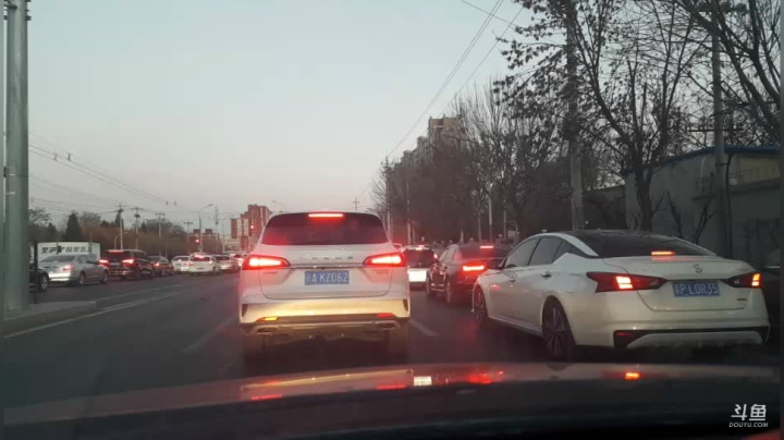 【2020-12-03 16点场】o北京老王o：练练车。。。