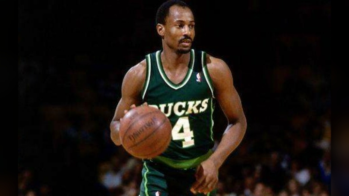 S6深度测评：废卡？不！顶级小康锁扣PG~ 西德尼.蒙克利夫