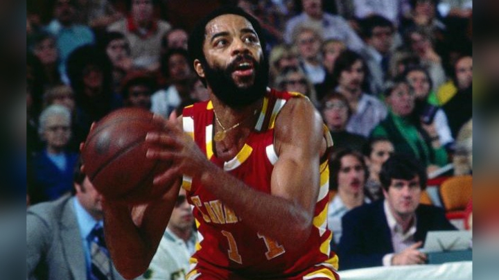 球员深度测：游戏中控球值最高的男人-沃尔特.弗雷泽