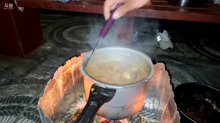 【2020-12-03 20点场】叶子户外：《纪实直播》去腾冲，杨柳乡