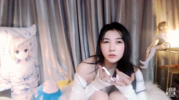 【户外】XX是个坏女人的精彩时刻 20201204 21点场