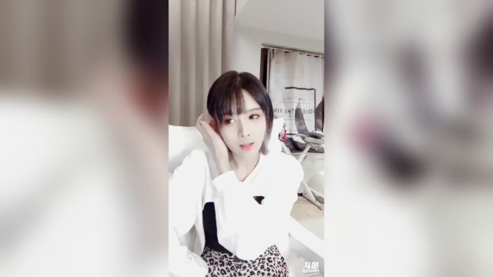 【2020-12-04 00点场】伊娃大姐姐：大家好！～