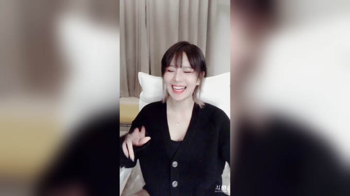 【2020-12-06 23点场】伊娃大姐姐：荣耀王冠超级欧～！