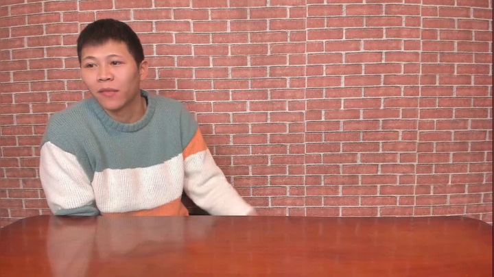 【2020-12-06 05点场】美食老王：干锅中翅，红烧肥肠
