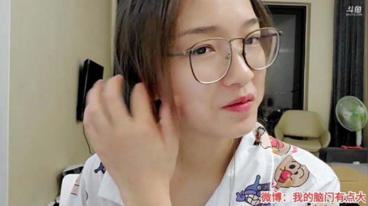 【户外】佳佳喜欢恰仙贝的精彩时刻 20201206 21点场