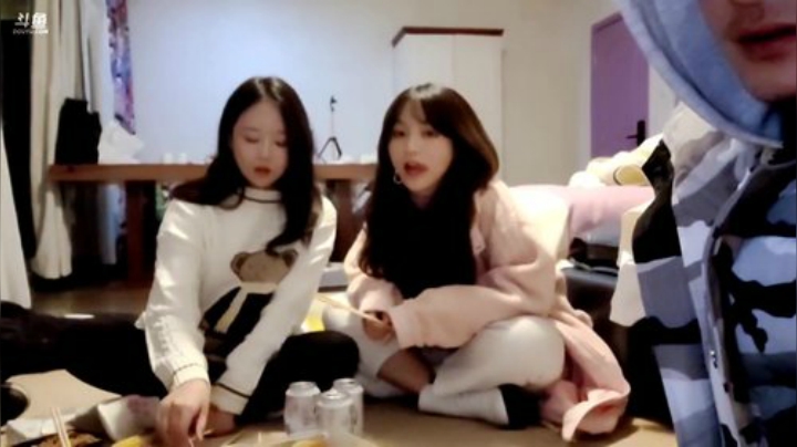 【户外】百变姑姑肖淑洁的精彩时刻 20201207 01点场