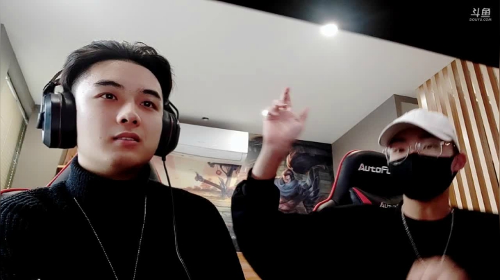 【2020-12-06 15点场】Table白羊：【特殊节目】跟偷偷出来玩了~