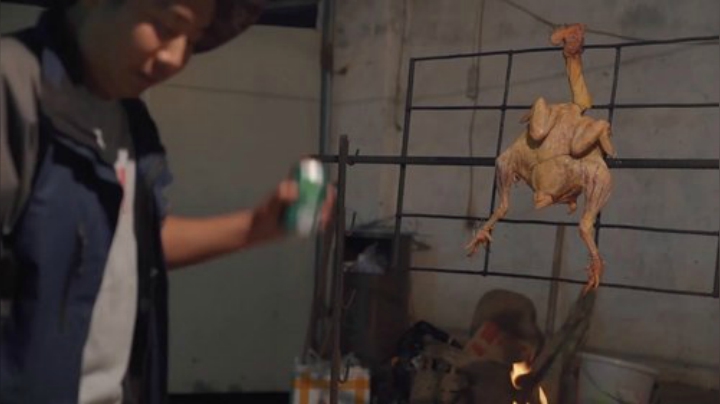 我在斗鱼看YESHI小哥直播美食