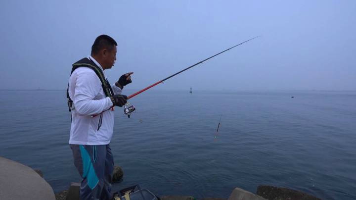 《游钓中国6》第4集 唐山外海防波堤海钓燕鱼