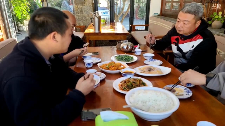 【2020-12-11 12点场】叶子户外：《纪实直播》腾冲