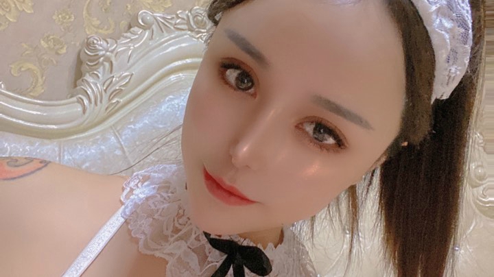 遍地是月光 可月亮只有一个 ​​​