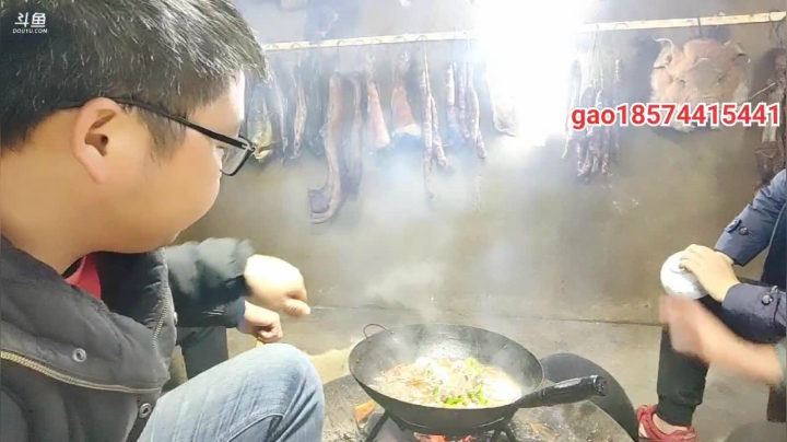 【2020-12-13 20点场】魅力生活i：大锅煮肉大口喝酒