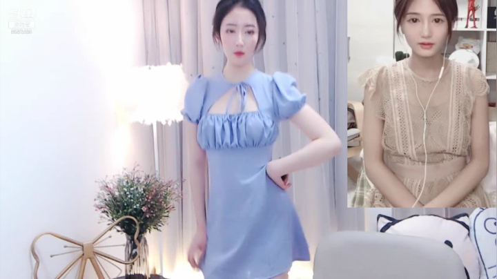 【婷婷有点甜235 舞蹈】December-12 18:16