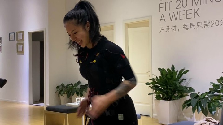 宋宋的日常训练—素颜很能打.mov