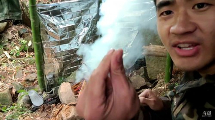 我在斗鱼看川味箩卜直播户外