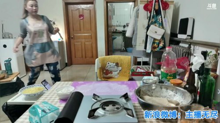 我在斗鱼看无尽无尽的无尽直播美食