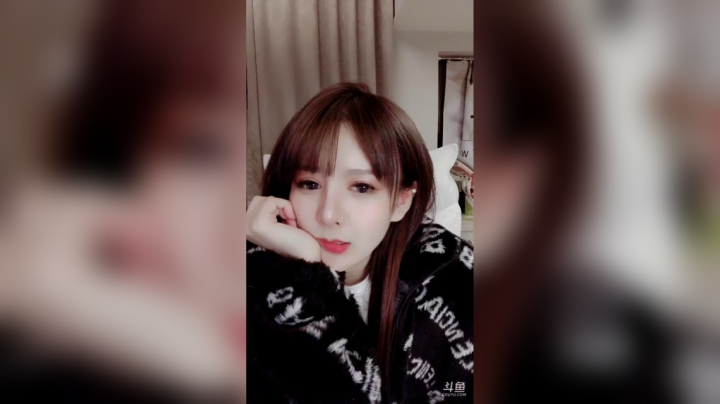 【2020-12-17 00点场】伊娃大姐姐：荣耀王冠超级欧～！