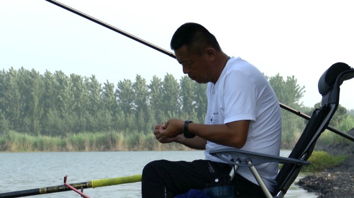 《游钓中国5》第13集 回归平原湖泊 塌陷湖畔狂拔大草鱼