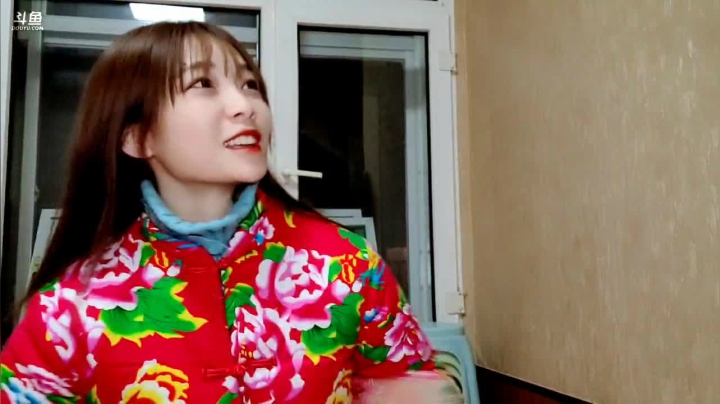 【2020-12-15 16点场】百变姑姑肖淑洁：姑姑:今天去亚布力滑雪场