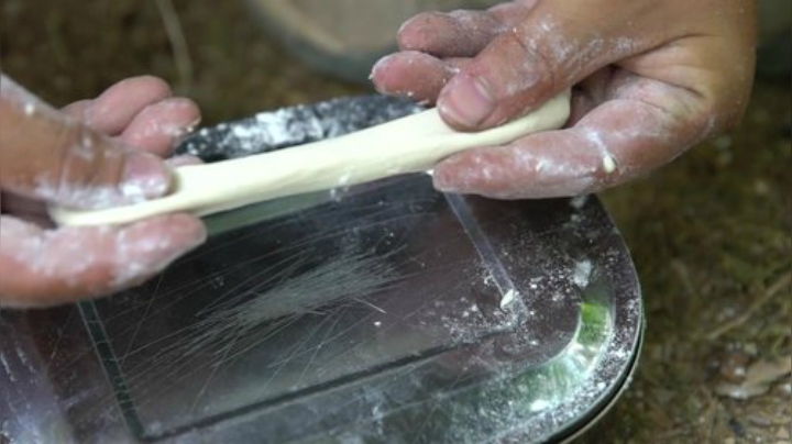我在斗鱼看YESHI小哥直播美食