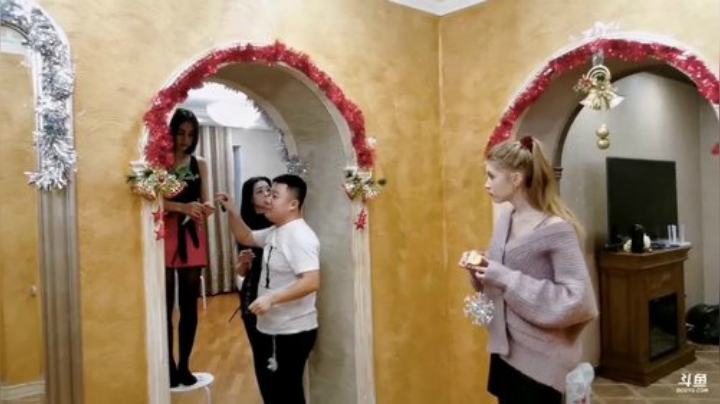 我在斗鱼看俄罗斯教父直播户外