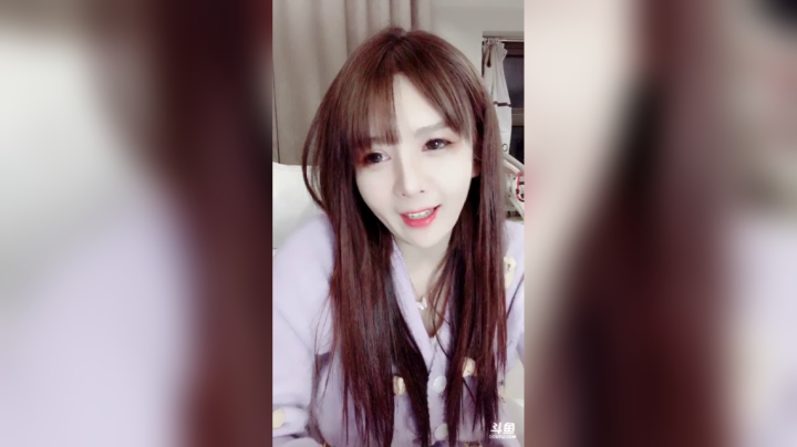 【2020-12-18 00点场】伊娃大姐姐：荣耀王冠超级欧～！