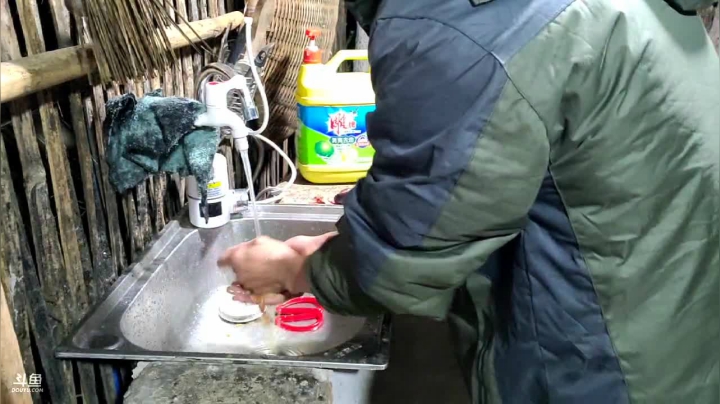 【2020-12-21 18点场】川味箩卜：冬至极品麻辣酸菜鸭！