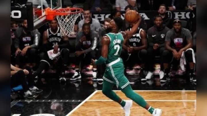 200万内最强单打手？顶级全能锋卫摇摆人---杰林.布朗