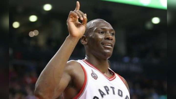 游戏里唯一一位盖帽后会摇手指的球员