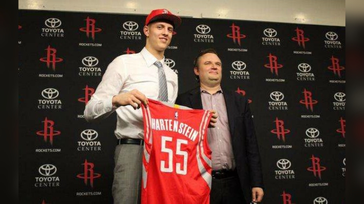 新增球员测评：佳得乐联赛FMVP,毒蛇队名宿哈尔滕施泰因！