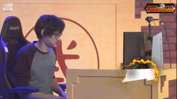 【2020-12-22 18点场】opopophuhu：再看一场就睡觉，WAR3系列赛回放