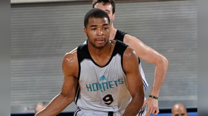 用游戏里总评最低的现球员打街头第二弹---阿隆.哈里森