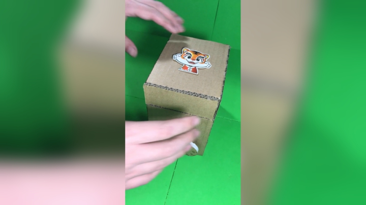 制作一个带密码的存钱罐