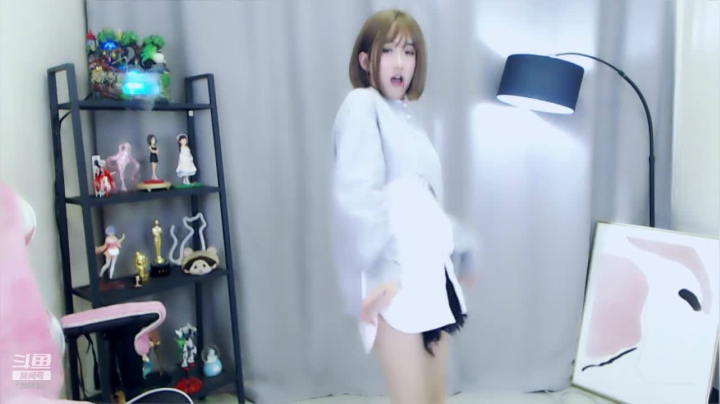 【哈尼九 舞蹈】December-23 21:59